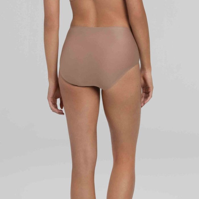 ESSENTIALS – Braga alta+ Anita Marron Ref:1343
